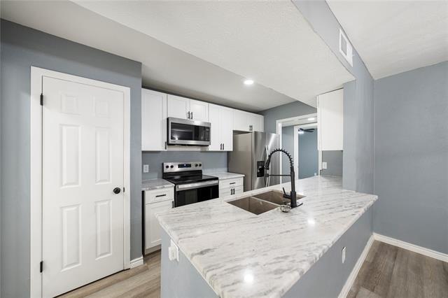 Photo - 2517 Clearwood Dr