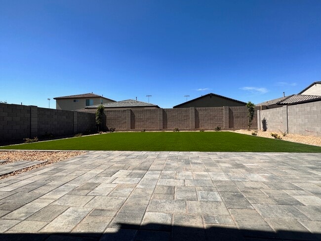 Photo - 17282 W Larkspur Dr