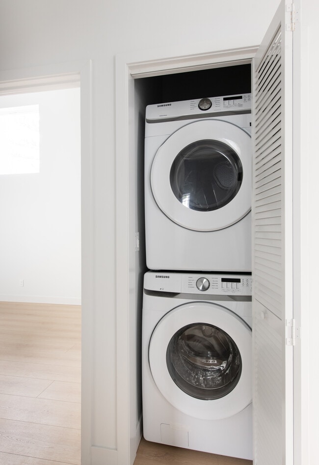 Photo - 2246 Morlan Dr