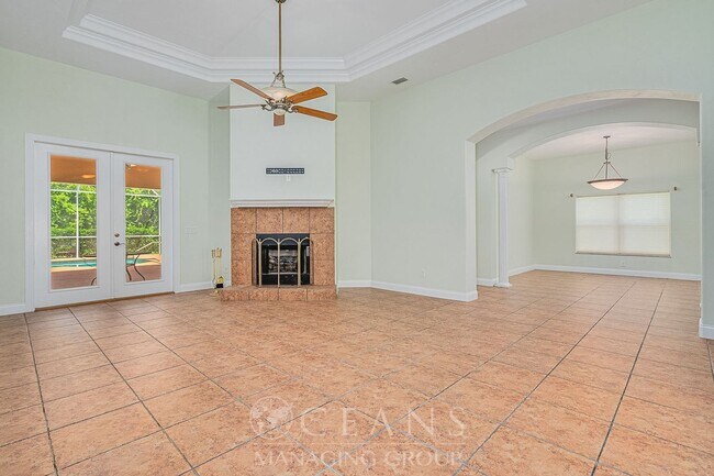 Photo - Spacious 4 Bedroom Pool Home in Ormond Lakes