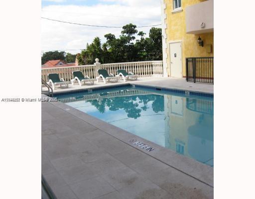 Photo - 8888 Collins Ave Unidad 316