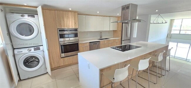 Photo - 10230 Collins Ave Unidad 208