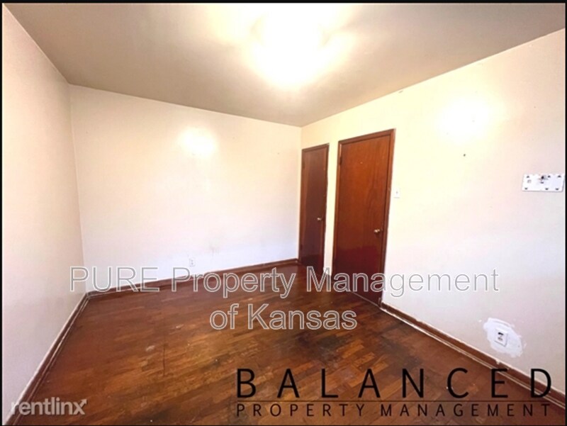 Photo - 1708 SW Washburn Ave