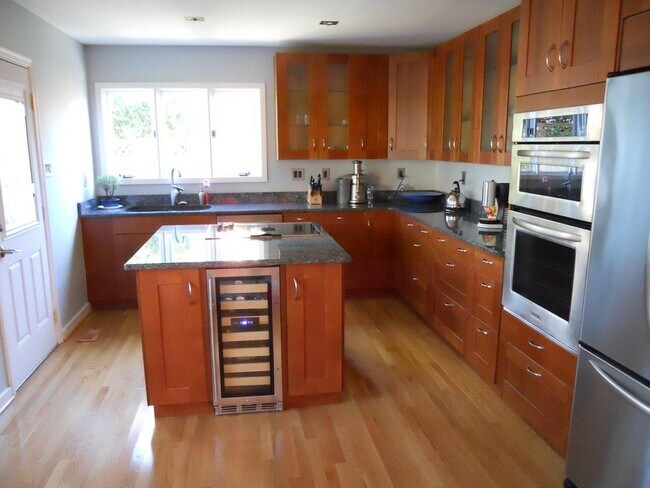 Photo - 10040 Stonemill Rd