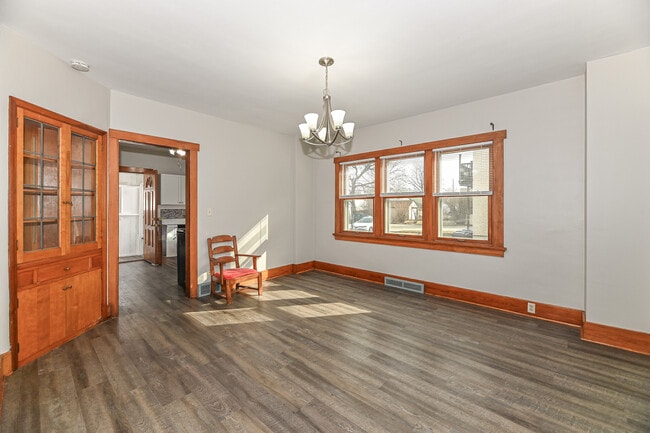 Photo - 1814 E St Francis Ave