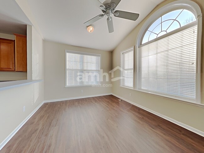 Photo - 864 Brookdale Ln