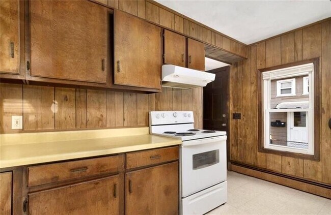 Photo - 14 Douglas St