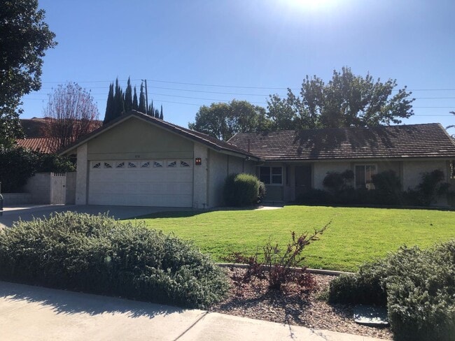 Building Photo - Beautiful upgraded 3b/2b home for rent in ...