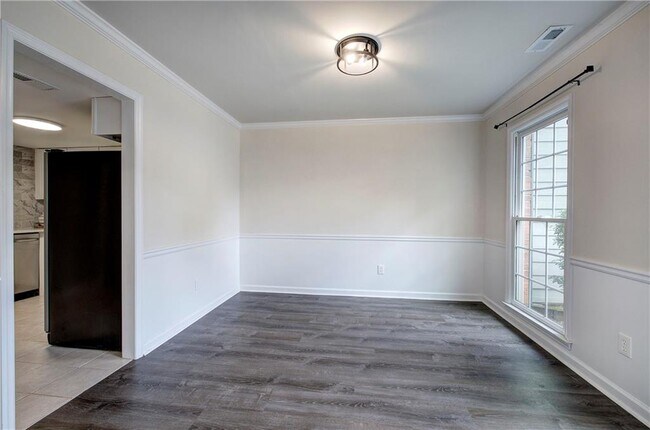 Photo - 1028 Windy Oaks Ct