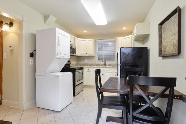 Photo - 1607 St Ann St. Unit 3