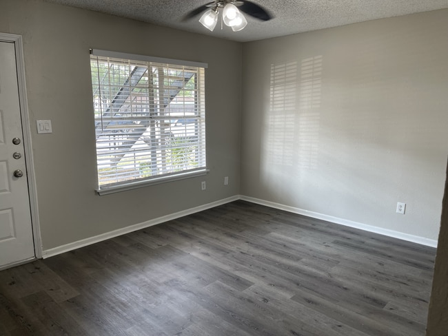 Deerwood Apartments
