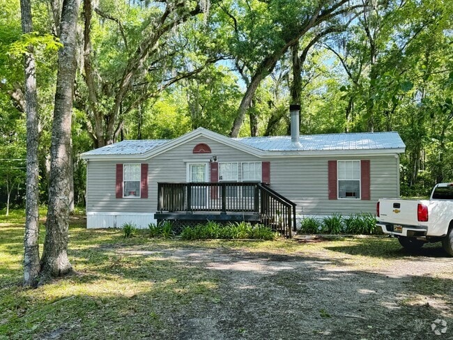Building Photo - Country living close to everything! 3BR/2B... Rental