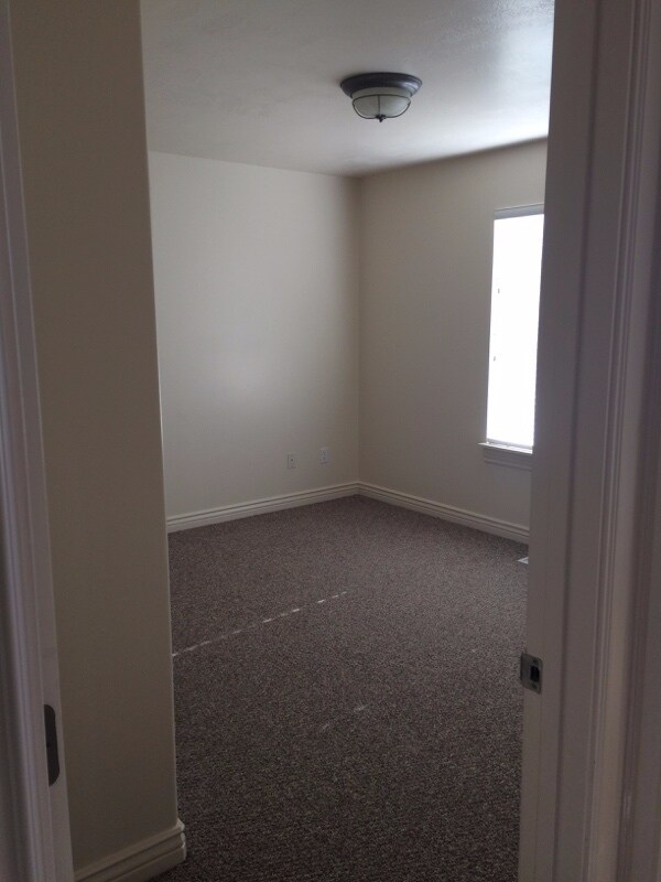 Photo - 1884 Shepard Ln