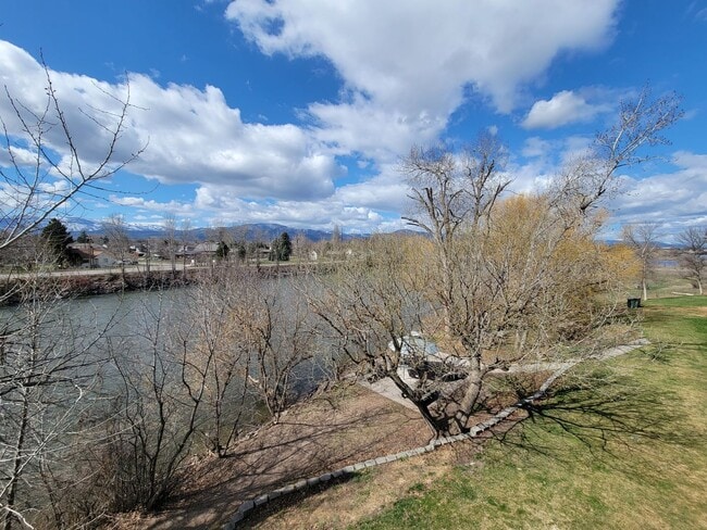 Photo - Riverbend Apartments