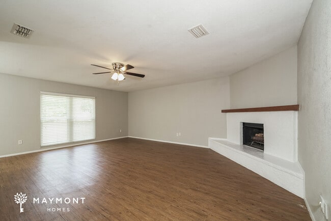 Photo - 3407 Groveview Dr