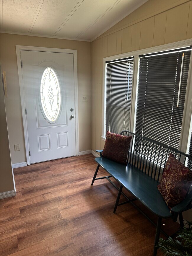 Photo - 1045 Great Lakes Dr