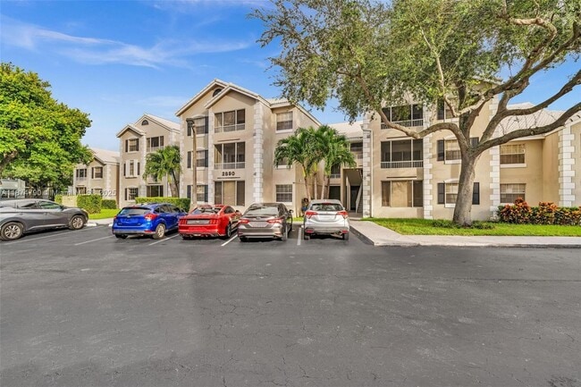 Photo - 2890 N Oakland Forest Dr Unit 108