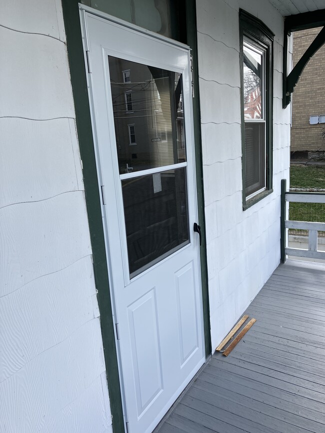 Front Balcny - 507 N Main St Apartments Unit 507