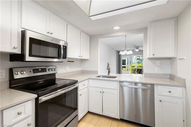 Photo - 1008 Manatee Rd