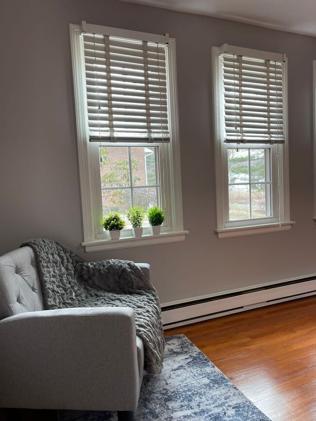 Suffield West Apartments