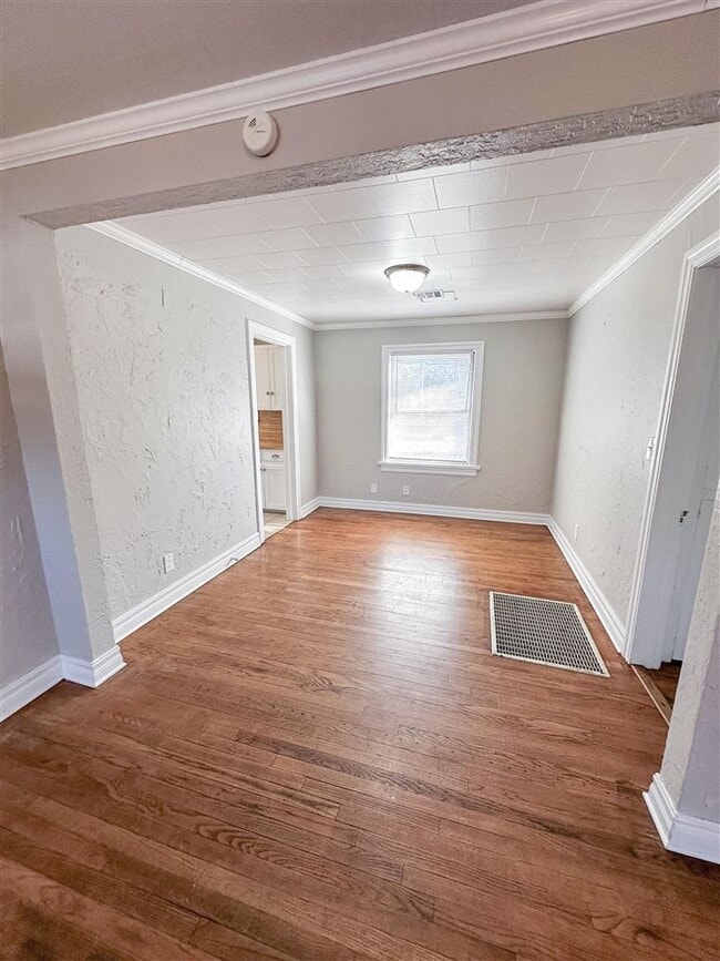 Photo - 835 NW 17th St