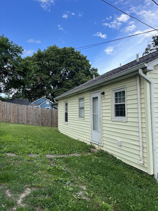 Photo - 2801 Carson Ave