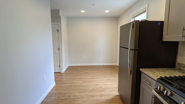 Photo - 1-12 Lawton Pl