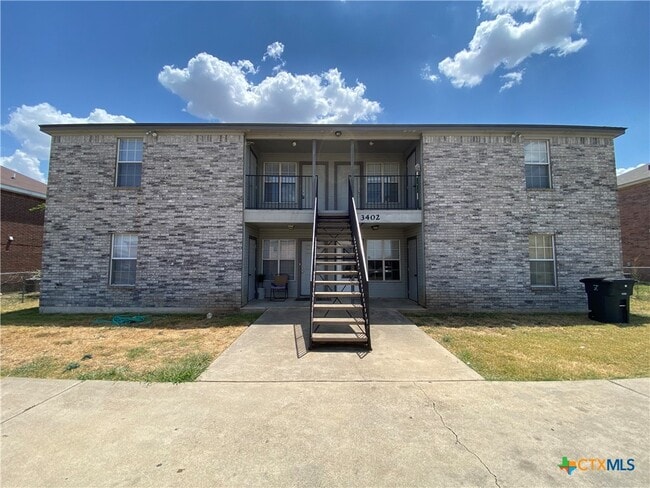 Building Photo - 3402 Cantabrian Dr Unit B