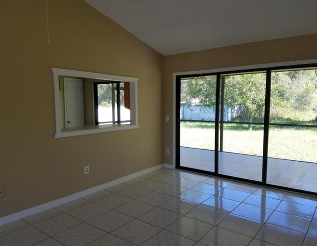 Photo - 3546 Acorn St