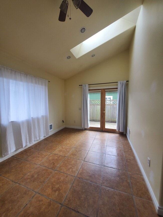 Photo - 1129 1/2 West 16th St., Port Angeles, WA 98362