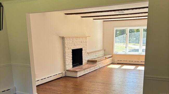 Photo - 120 Peters Ln
