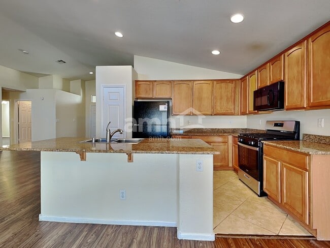 Photo - 5828 Michael Dean St