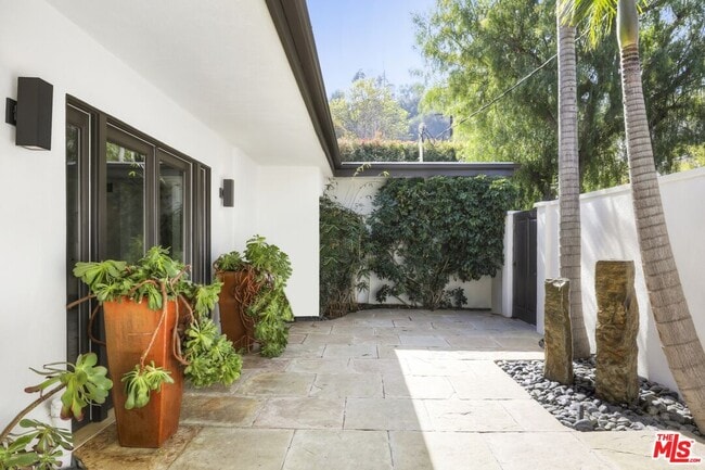 Photo - 2154 Sunset Crest Dr