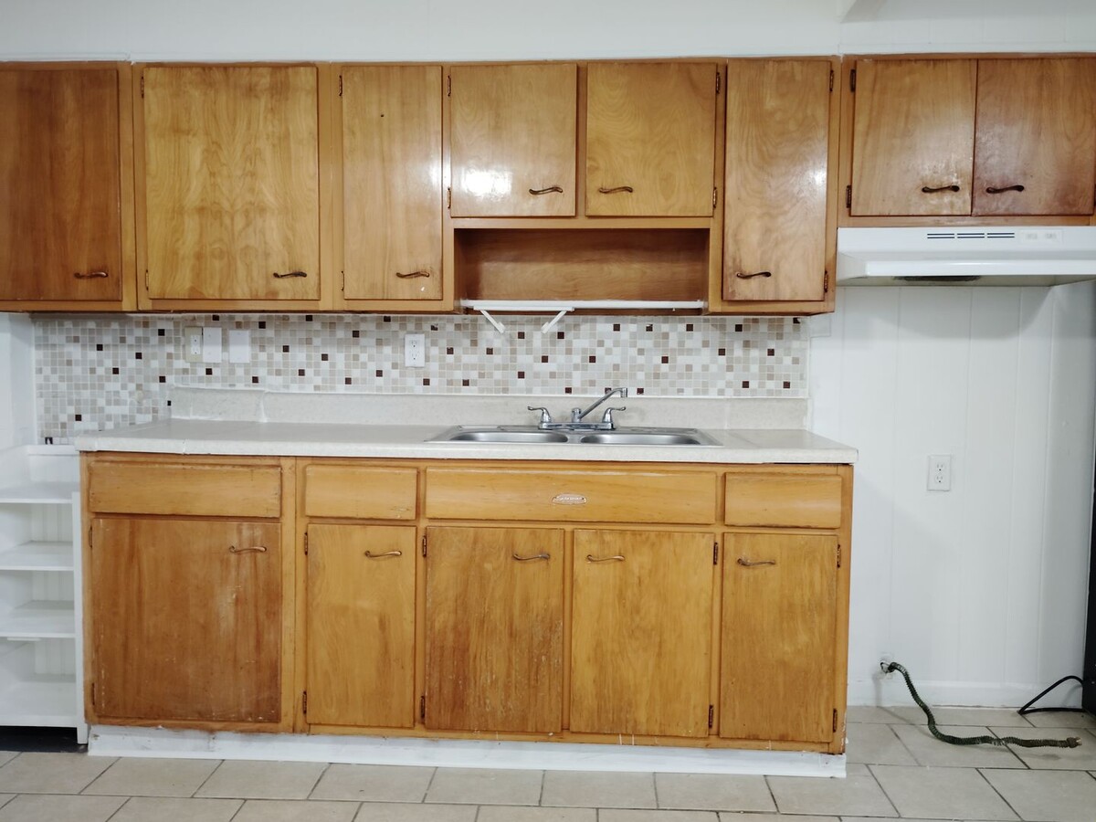 Photo - New Listing! 4-5 Bedroom house for rent in Cahokia!