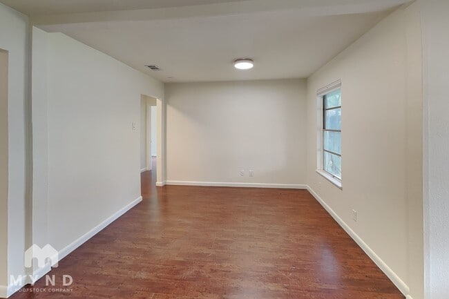 Photo - 200 W St Johns Ave
