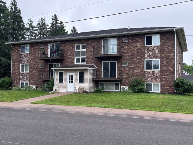 Mosinee Apartments