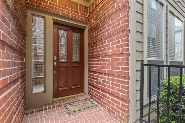 Photo - 1007 W Bluff St