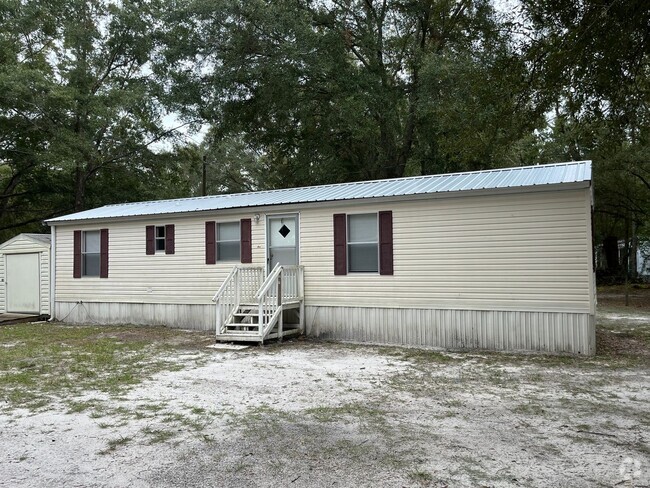 Building Photo - Charming 2 Bedroom Mobile Home in McAlpin