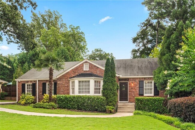 Photo - 1257 Briar Hills Dr NE