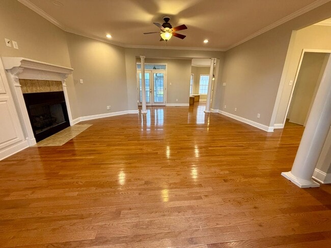 Photo - 105 Bent Brook Dr