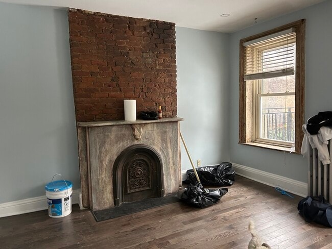 Photo - 398 Decatur St