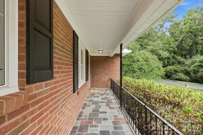 Photo - 926 Shady Bluff Dr
