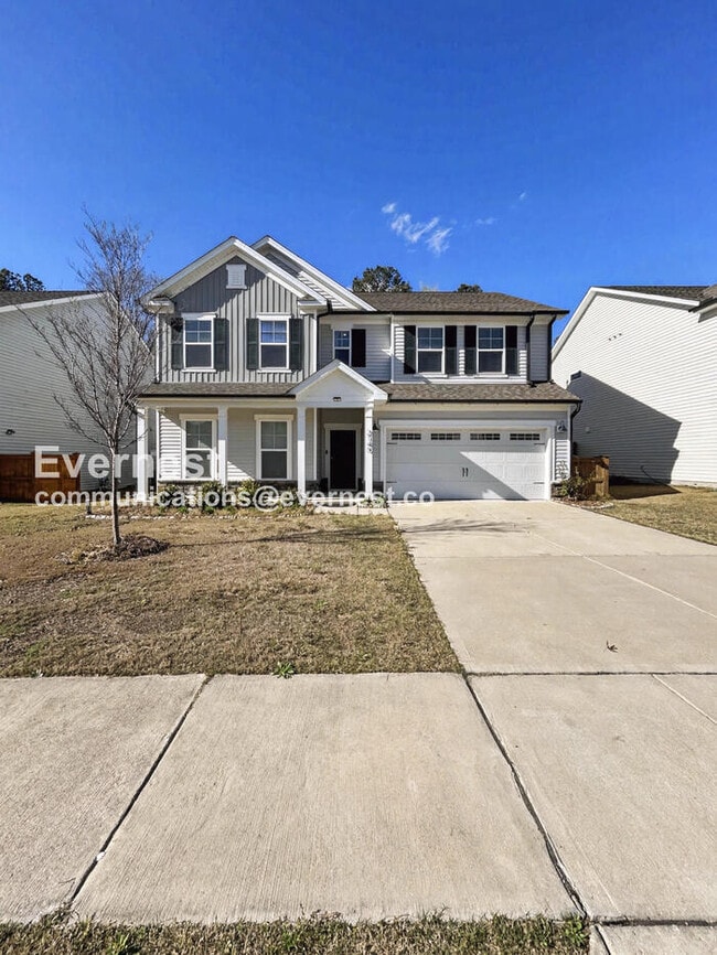 Building Photo - 2145 Bethpage Dr