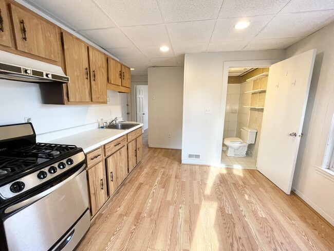 105 Buttonwood St Unit 2