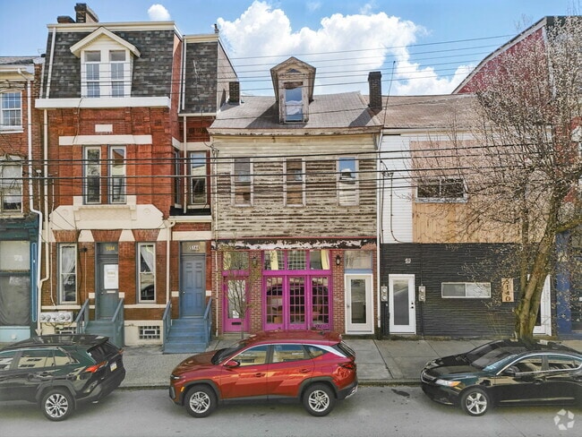 Building Photo - 5142 Butler St Unit 1 Rental