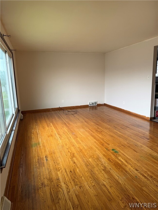 Photo - 175 Vern Ln
