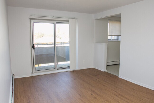 Photo - Hugo Apartments