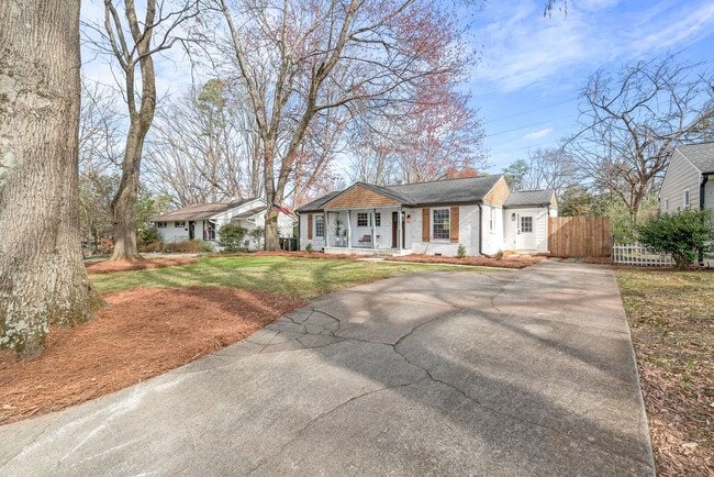 Photo - 5015 Baylor Dr