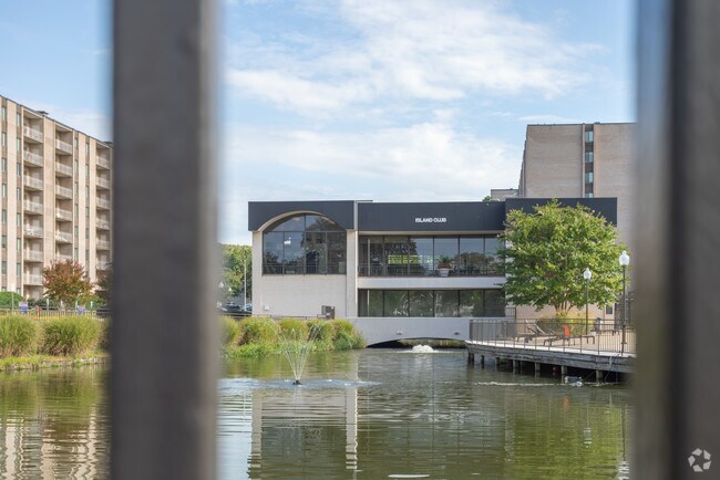 Seven Springs Apartments - Seven Springs Apartments