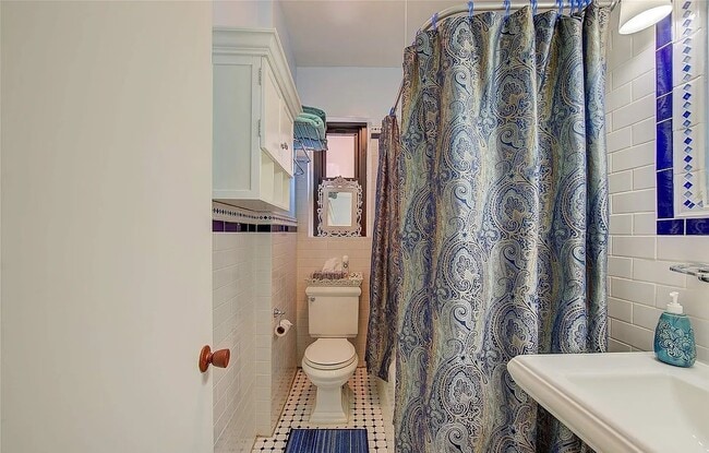 Photo - 76-66 Austin St Unidad 2O